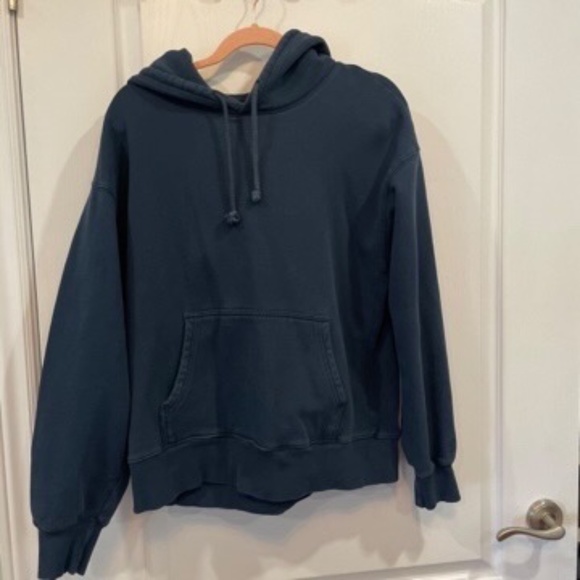 TNA sweater - Picture 1 of 3